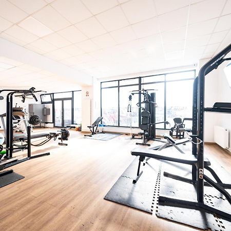 The Golden Studio - With Free Gym Bucarest Esterno foto